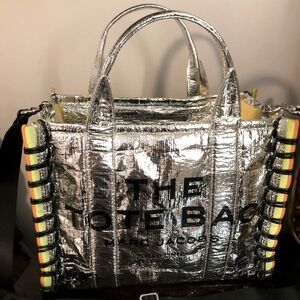 THE MEDIUM TOTE MARC JACOBS